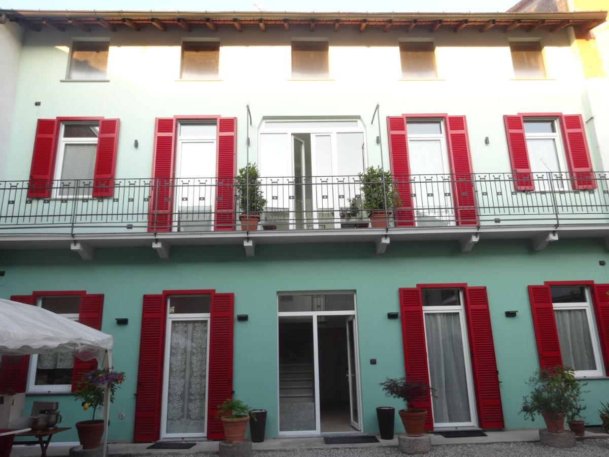 Notte Di Note - Home Hospitality Busto Arsizio Bagian luar foto