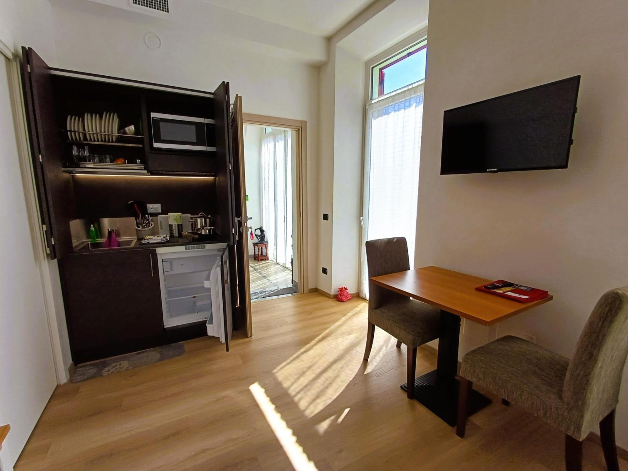 Notte Di Note - Home Hospitality Busto Arsizio Bagian luar foto